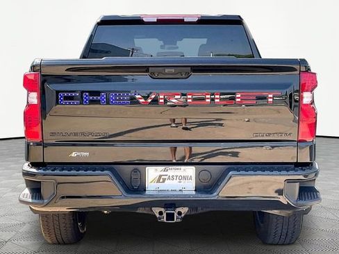Used 2023 Chevrolet Silverado 1500 Custom Trail Boss w/ LPO, Dark Essentials Package AWD/4WD image 6