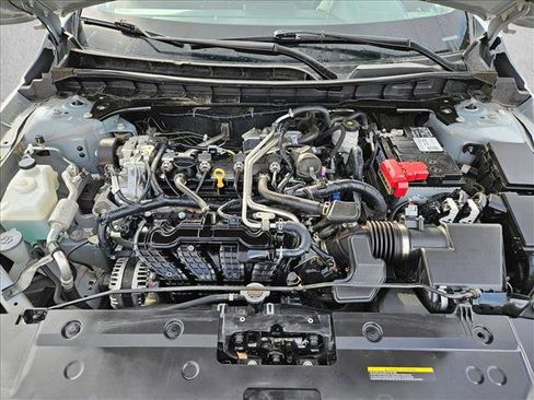 Used 2024 Nissan Altima 2.5 SV image 21