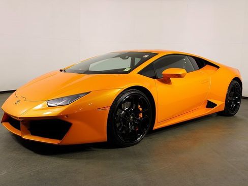 Used 2017 Lamborghini Huracan LP 580-2 image 1