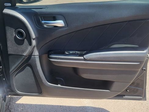 Used 2016 Dodge Charger SXT w/ Navigation & Travel Group RWD image 18