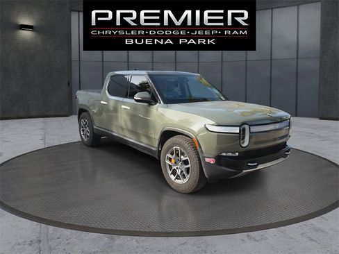 Used 2023 Rivian R1T Launch Edition image 2