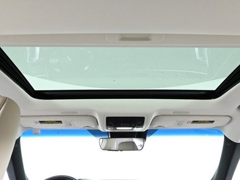 Used 2019 Lexus ES 300h image 4