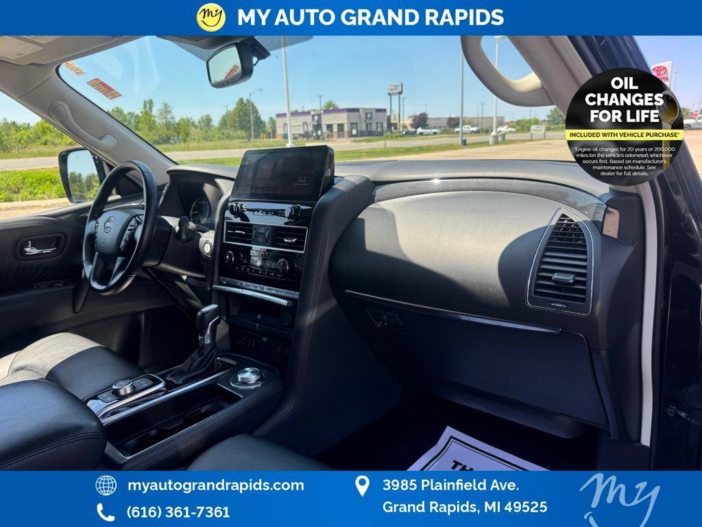 Used 2024 Nissan Armada SV AWD/4WD image 29