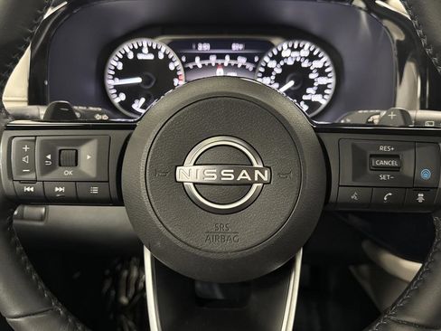 Used 2022 Nissan Pathfinder SL w/ SL Premium Package image 17