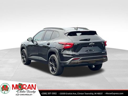 Certified 2024 Chevrolet Trax ACTIV w/ Sunroof Package FWD image 4