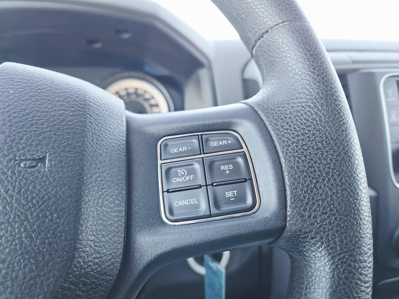 Used 2017 RAM 1500 Express AWD/4WD image 22