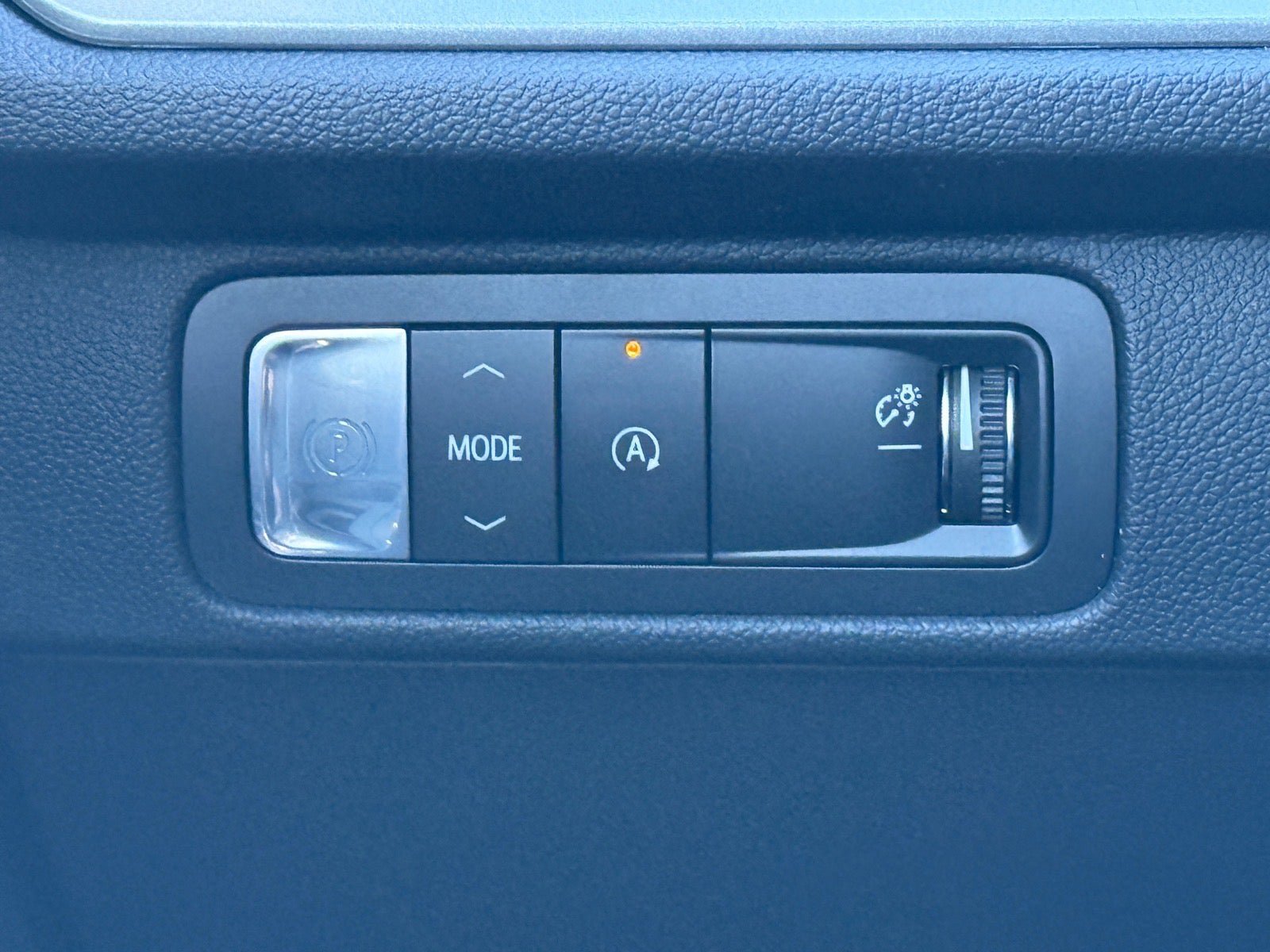 Used 2026 Chevrolet Traverse LT FWD image 19