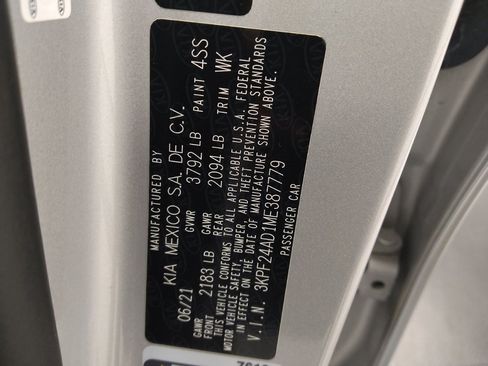 Used 2021 Kia Forte LXS FWD image 33