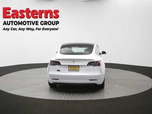Used 2022 Tesla Model 3 Long Range AWD/4WD image 32