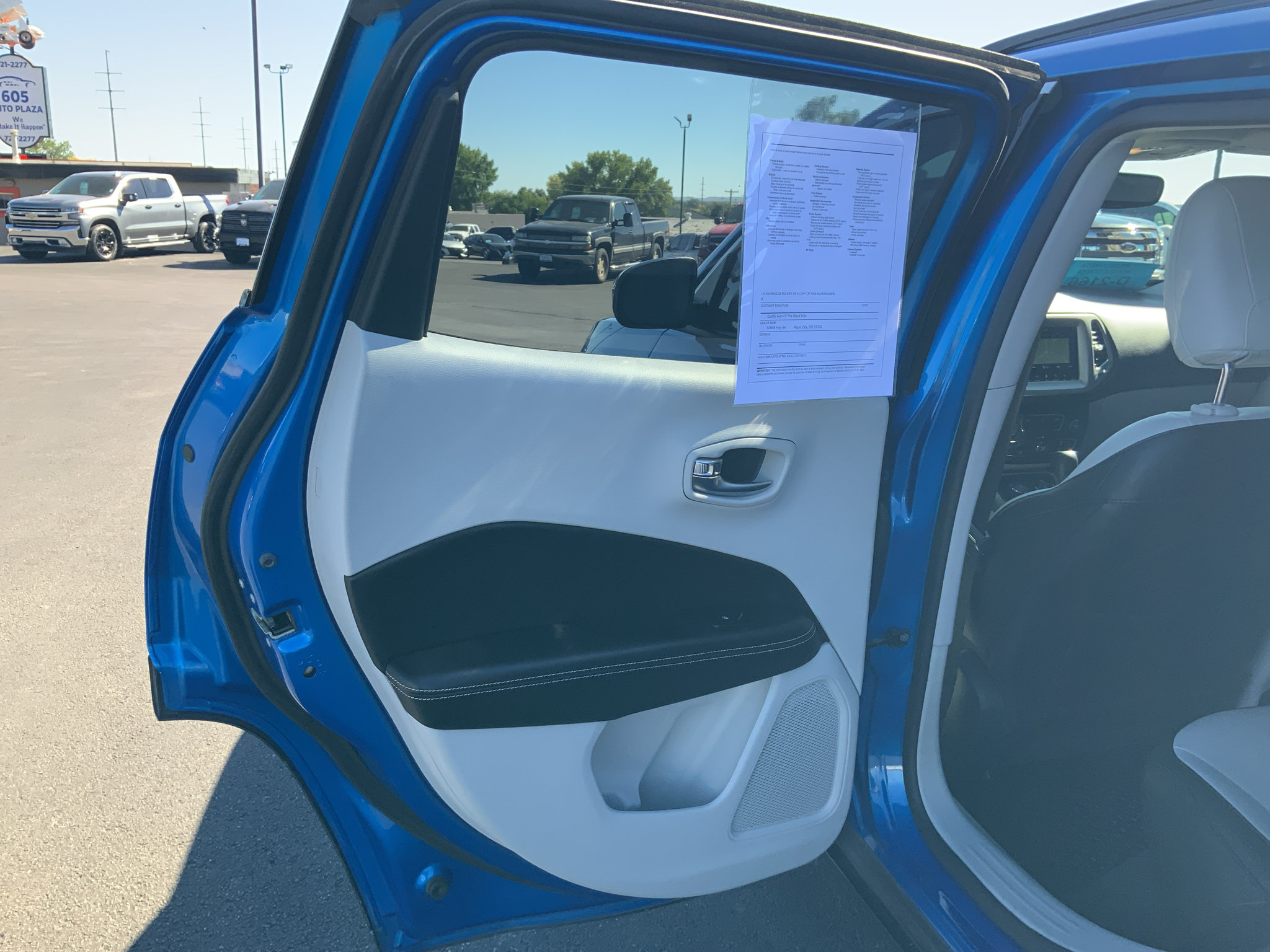 Used 2019 Jeep Compass Latitude w/ Popular Equipment Group AWD/4WD image 16