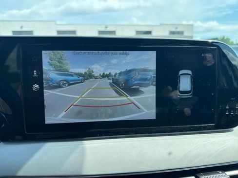 Used 2025 Hyundai Palisade SEL FWD image 13