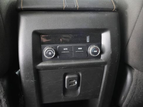 Used 2019 Chevrolet Traverse LT w/ LPO, Floor Liner Package image 34