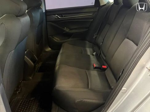 Used 2018 Honda Accord LX image 17