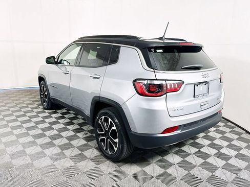 Used 2023 Jeep Compass Limited AWD/4WD image 5