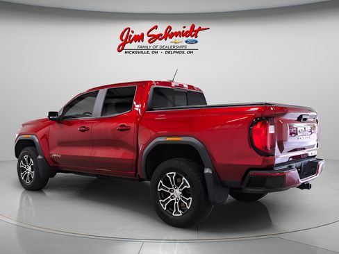 Used 2025 GMC Canyon AT4 w/ Technology Plus Package AWD/4WD image 4