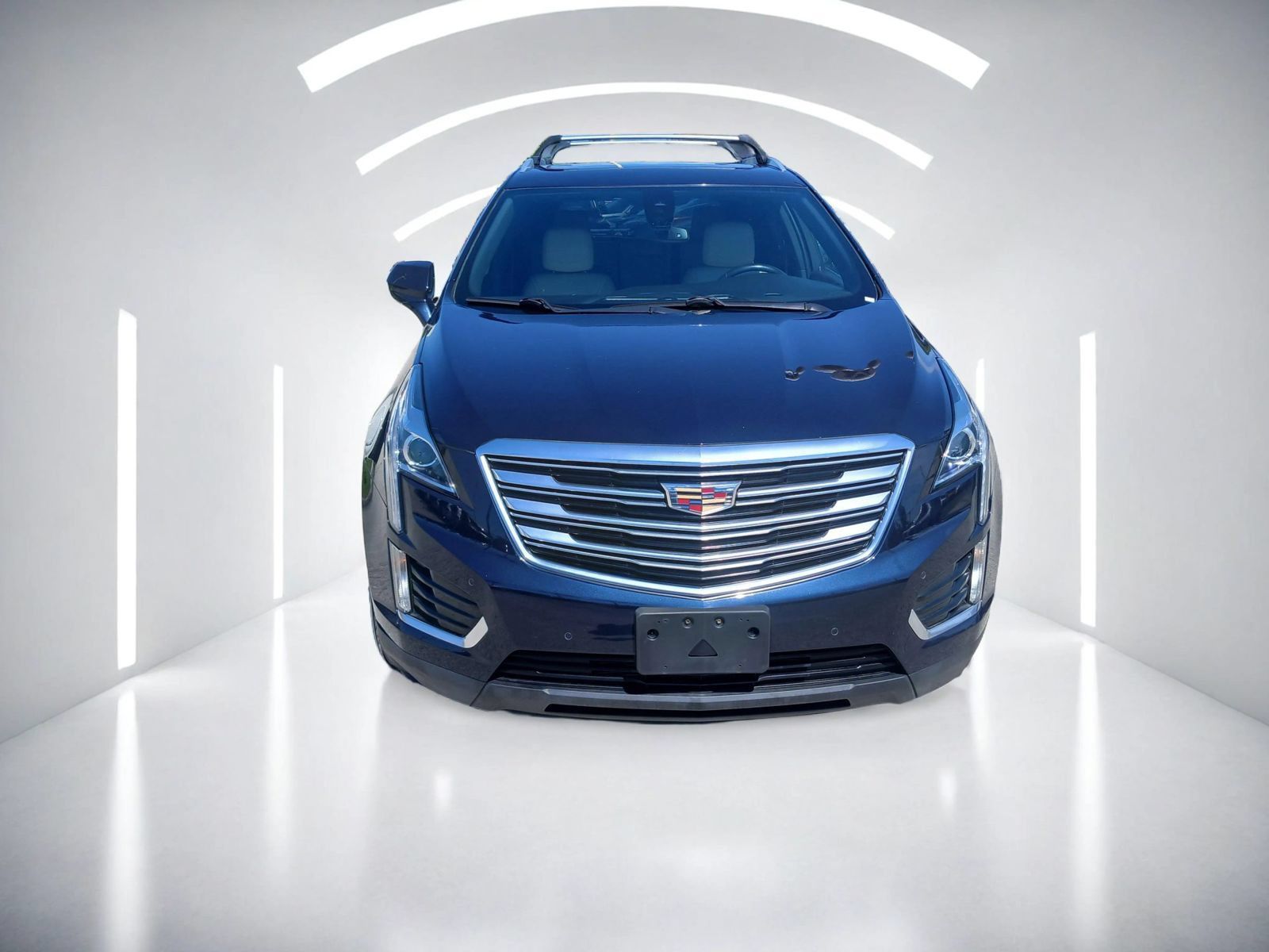 Used 2017 Cadillac XT5 Luxury w/ Driver Awareness Package AWD/4WD image 3