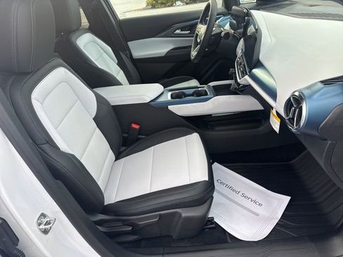 New 2025 Chevrolet Equinox EV LT w/ LPO, All-Weather Mat Package image 27