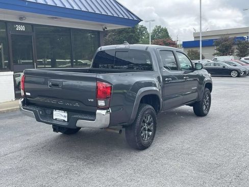 Used 2020 Toyota Tacoma SR5 RWD image 6