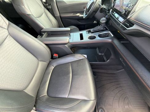 Certified 2022 Toyota Sienna XSE w/ XSE Plus Package FWD image 24