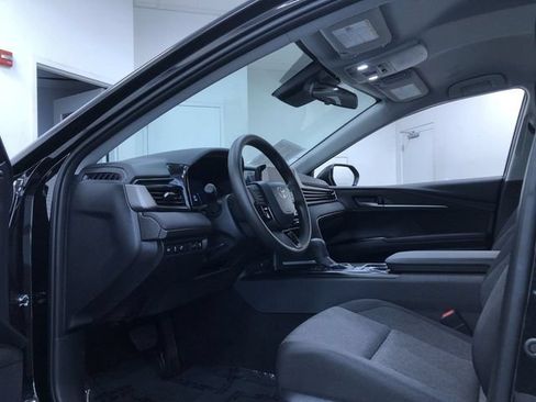 Used 2026 Toyota Camry LE FWD image 11