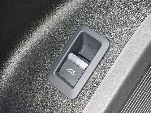 Certified 2024 Audi Q5 2.0T Premium Plus w/ Premium Plus Package image 28