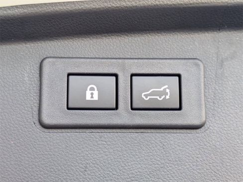 Used 2025 Subaru Outback Onyx Edition image 13