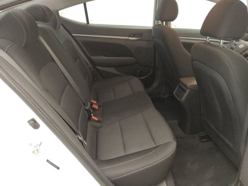 Used 2018 Hyundai Elantra SEL image 19