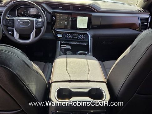 Used 2026 GMC Sierra 1500 Denali AWD/4WD image 9