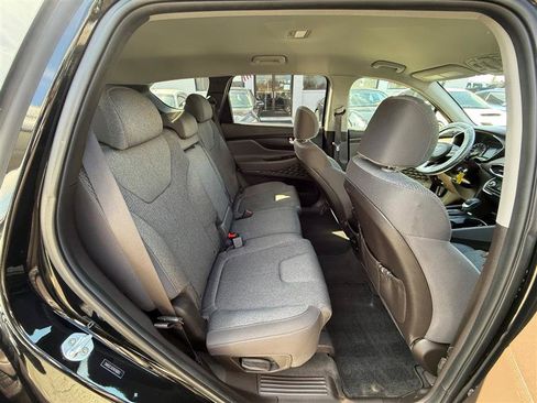 Used 2019 Hyundai Santa Fe SE image 26