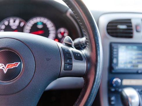 Used 2007 Chevrolet Corvette Convertible w/ Preferred Equipment Group image 24