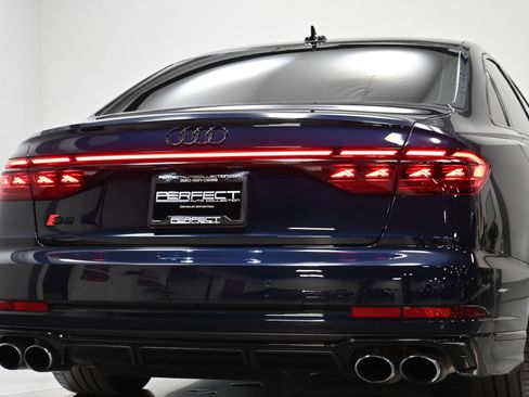 Used 2022 Audi S8 image 49