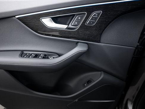 New 2026 Audi Q7 2.0T Premium Plus image 15