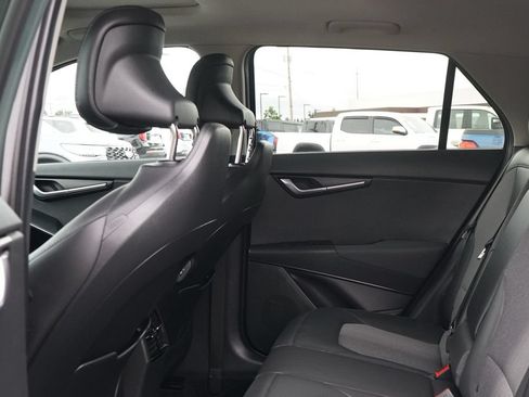 Used 2025 Kia Niro EX Touring FWD image 11