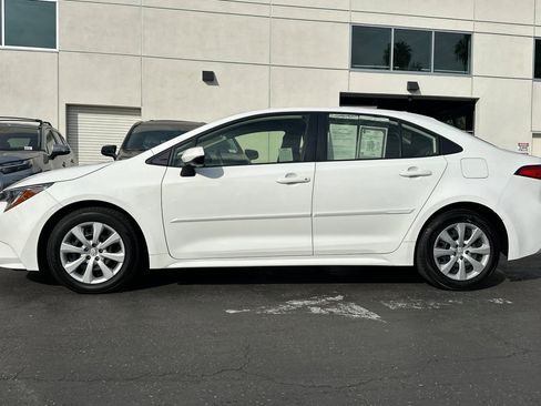 Used 2023 Toyota Corolla LE image 7