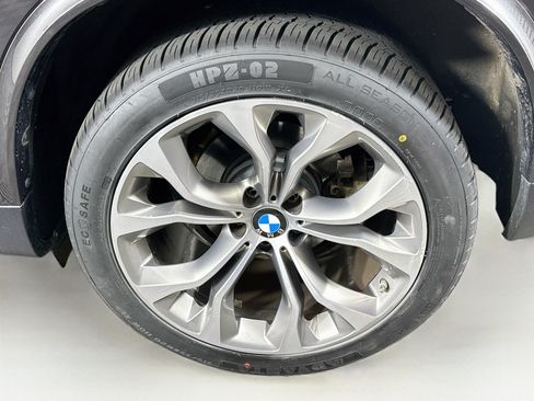 Used 2018 BMW X5 xDrive40e AWD/4WD image 11