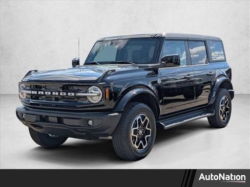 New 2026 Ford Bronco Outer Banks AWD/4WD image 1