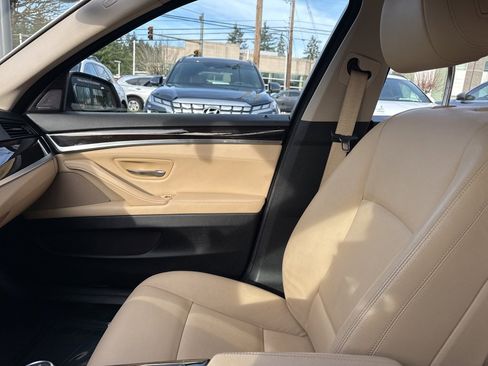 Used 2016 BMW 535d Sedan image 25
