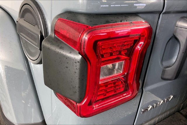 Used 2026 Jeep Wrangler Unlimited Sahara AWD/4WD image 20