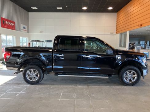 Used 2025 Ford F150 XLT w/ Equipment Group 301A Standard image 4