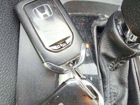 Used 2017 Honda Civic EX image 4