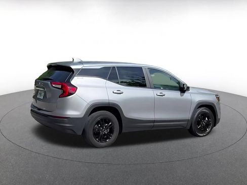 Used 2024 GMC Terrain SLE FWD image 14