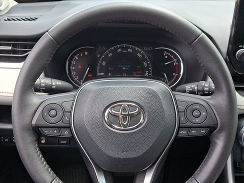 Used 2023 Toyota RAV4 XLE Premium AWD/4WD image 20