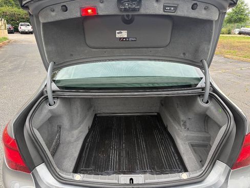 Used 2014 BMW 750Li RWD image 9