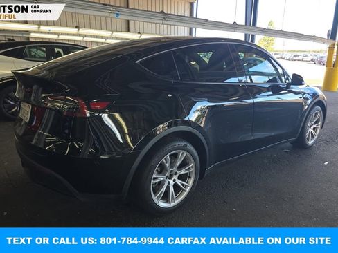 Used 2023 Tesla Model Y Long Range image 9