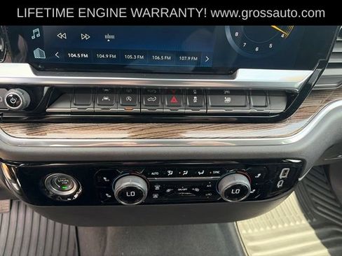 Used 2024 Chevrolet Silverado 1500 LT AWD/4WD image 21