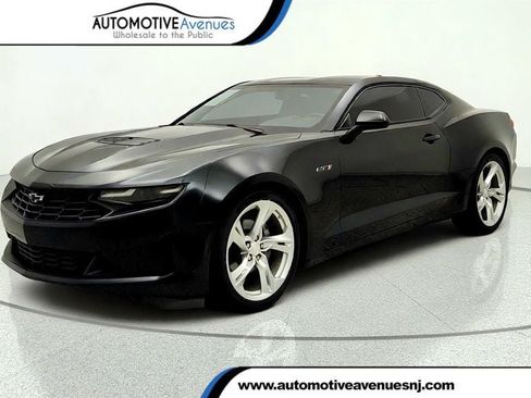Used 2020 Chevrolet Camaro LT RWD image 1
