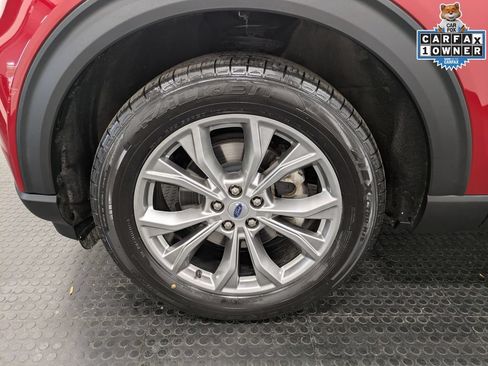 Used 2023 Ford Explorer XLT w/ Equipment Group 202A AWD/4WD image 8