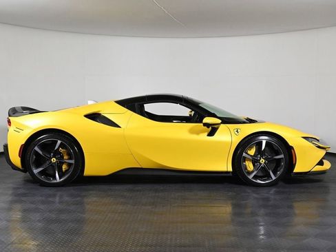 Certified 2024 Ferrari SF90 Spider AWD/4WD image 10