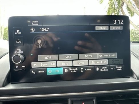 Used 2023 Honda Pilot EX-L image 25