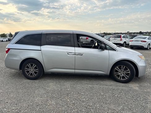 Used 2012 Honda Odyssey EX image 10